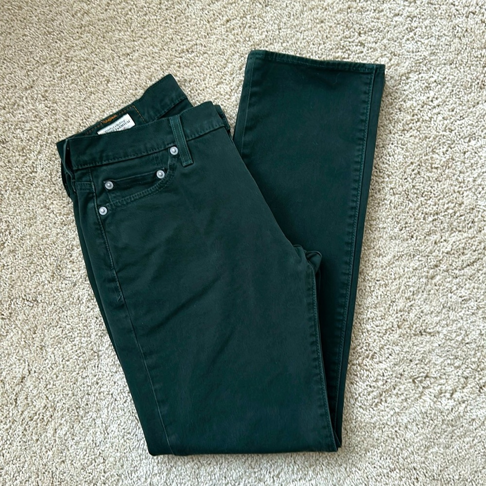 Men’s Levi’s slim fit jeans jeans, unique dark green color